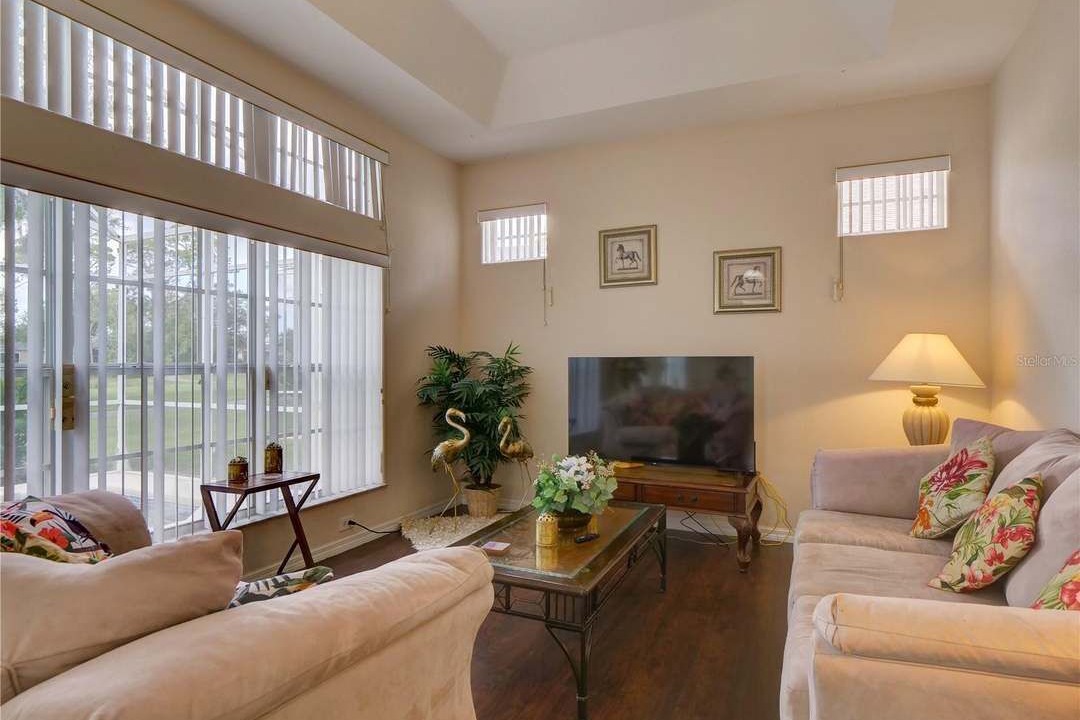Photo of Livingroom in Ridgewood Lakes