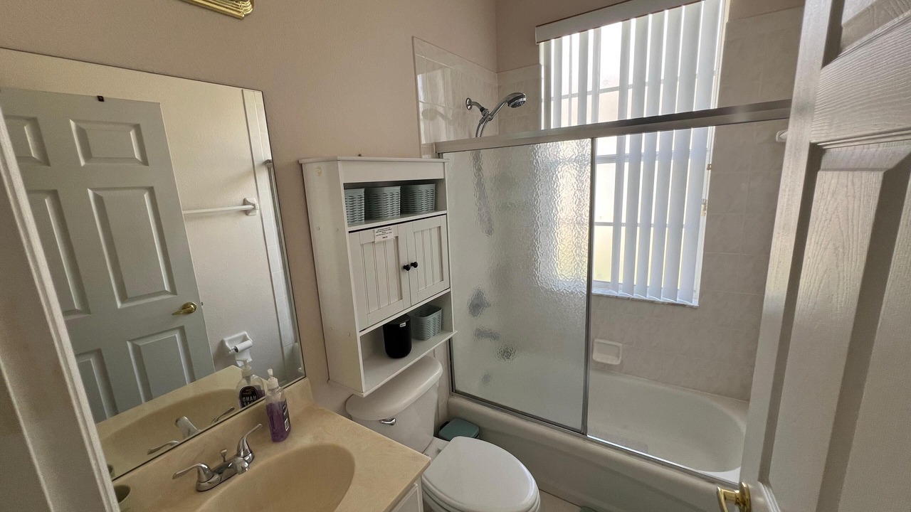 Photo of Bathroom in Ridgewood Lakes
