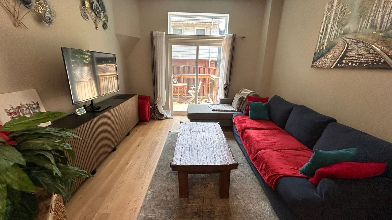 Photo of Livingroom in Parkdale