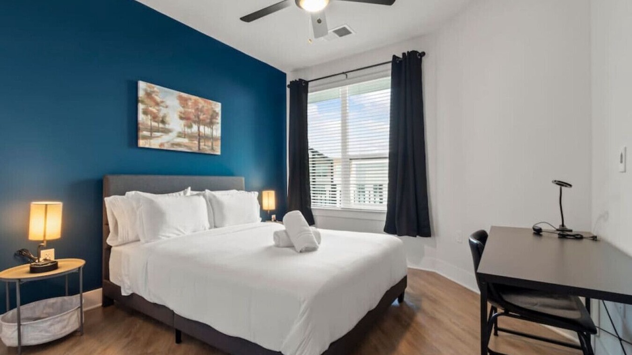 Photo of Bedroom in North Hyde Park