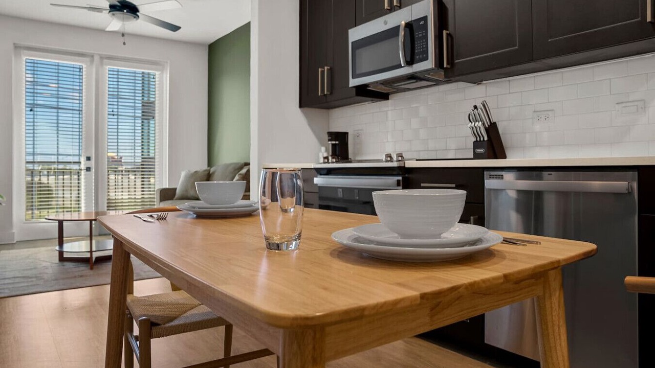 Photo of Kitchen in Carver City - Lincoln Gardens