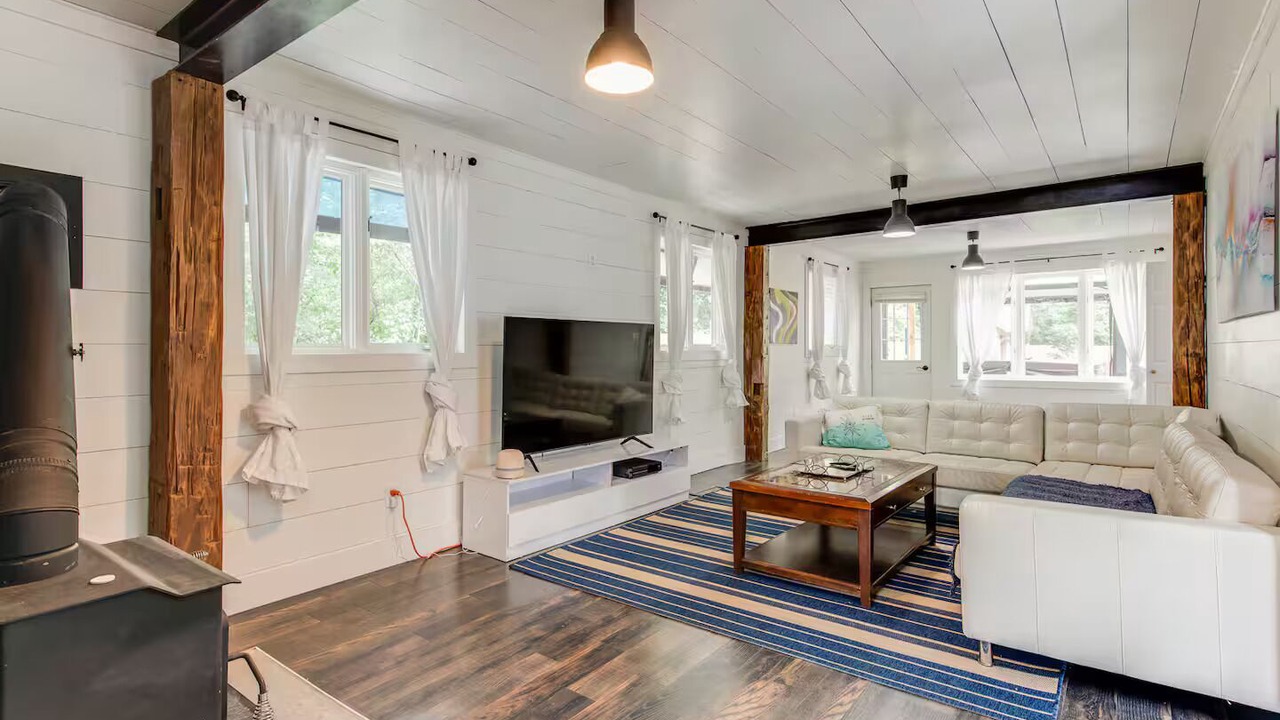 Photo of Livingroom in Georgina