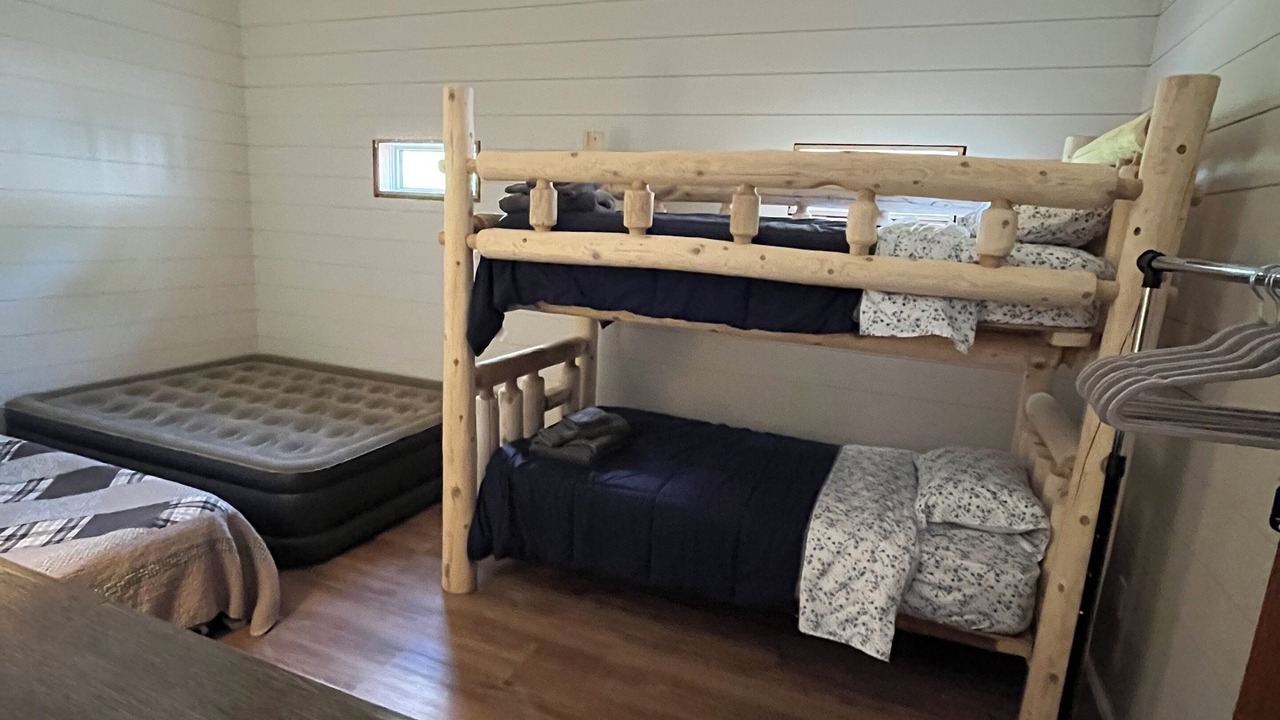 Photo of Bedroom in Unorganized Centre Parry Sound