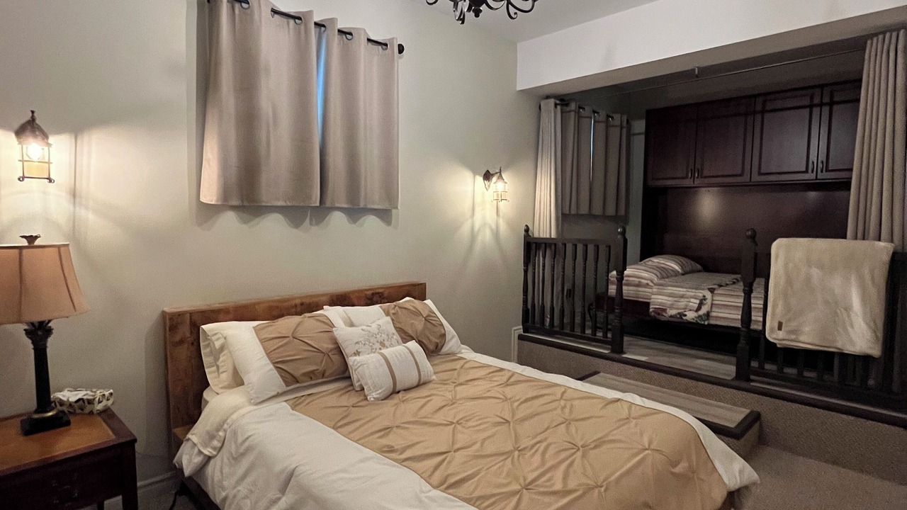 Photo of Bedroom in Unorganized Centre Parry Sound