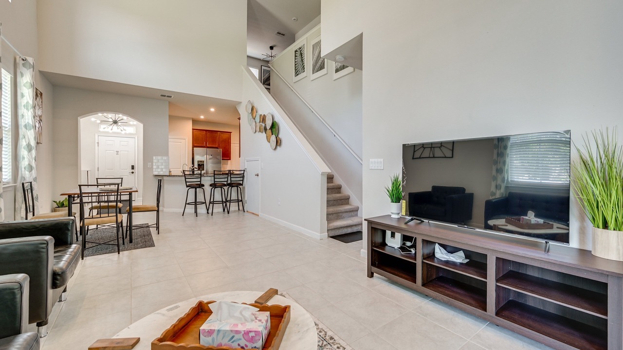 Photo of Livingroom in Seffner Community Alliance