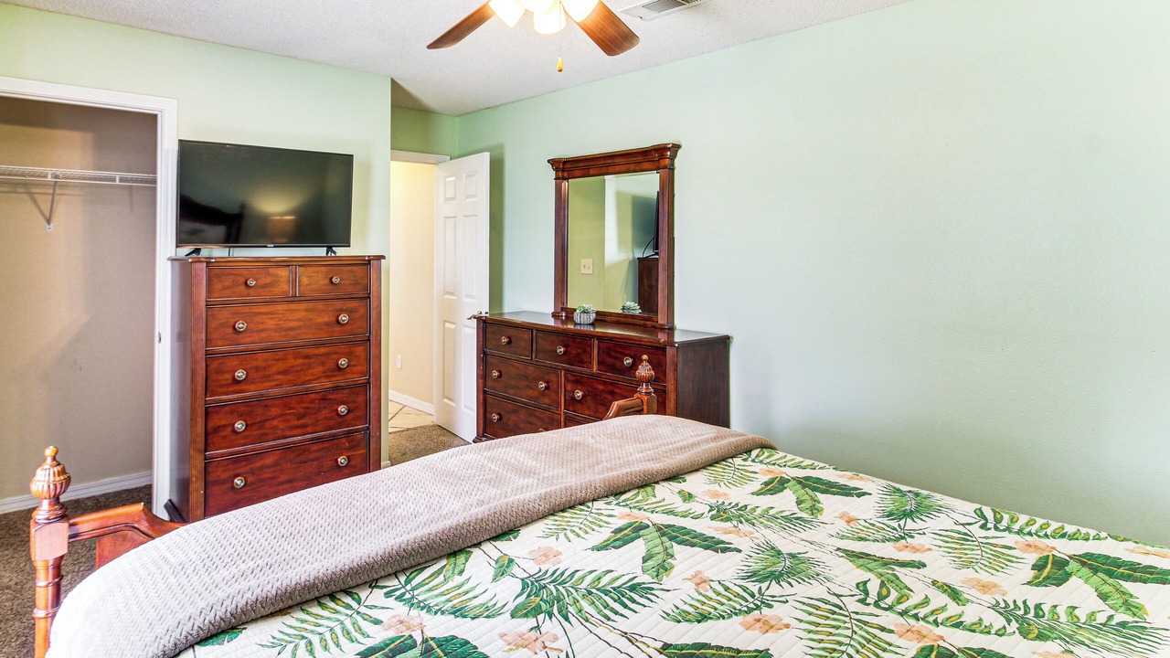 Photo of Bedroom in Ono Island