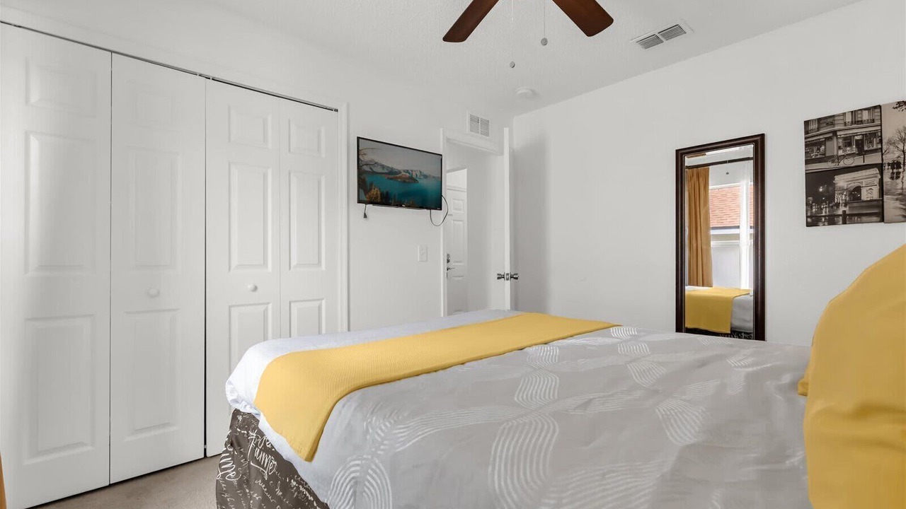 Photo of Bedroom in Florida Pines