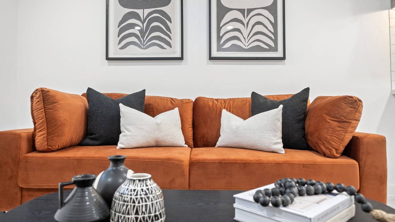 Photo of Livingroom in Newtonbrook