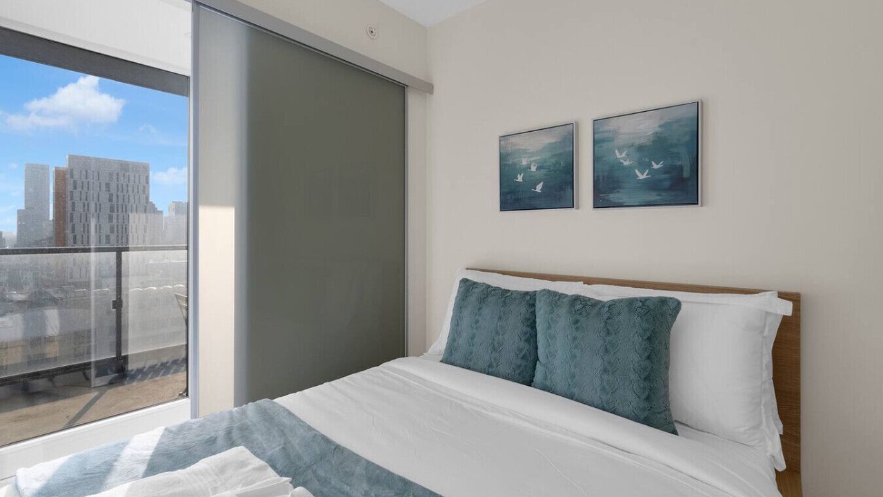 Photo of Bedroom in Church and Wellesley