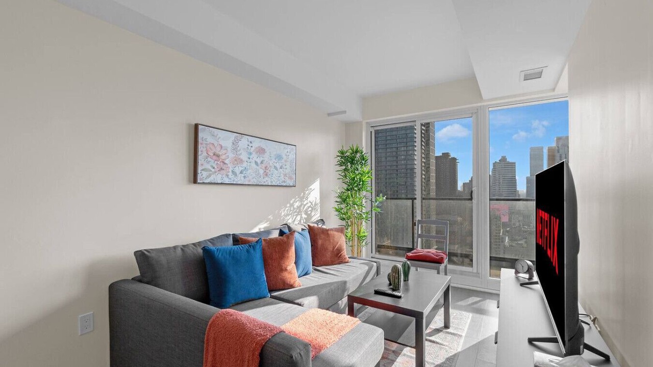 Photo of Livingroom in Church and Wellesley