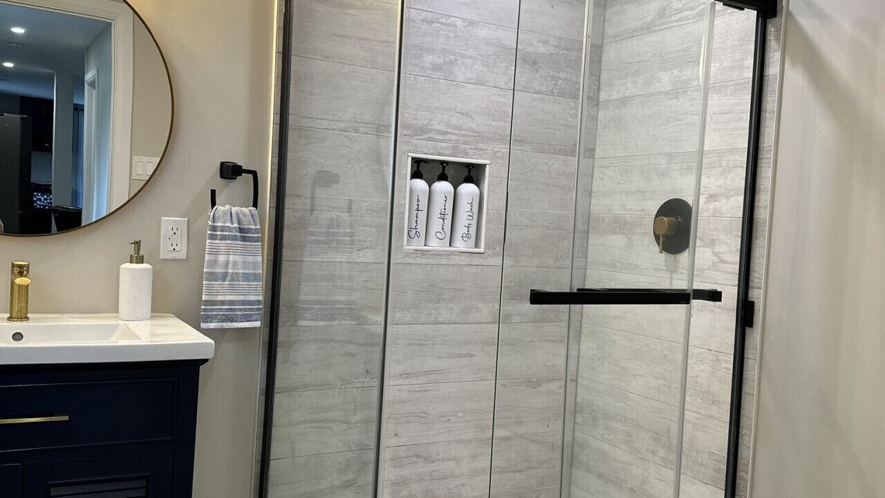 Photo of Bathroom in Gravenhurst