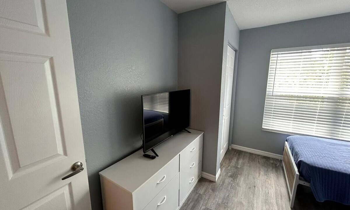Photo of Bedroom in Venetian Bay Villages