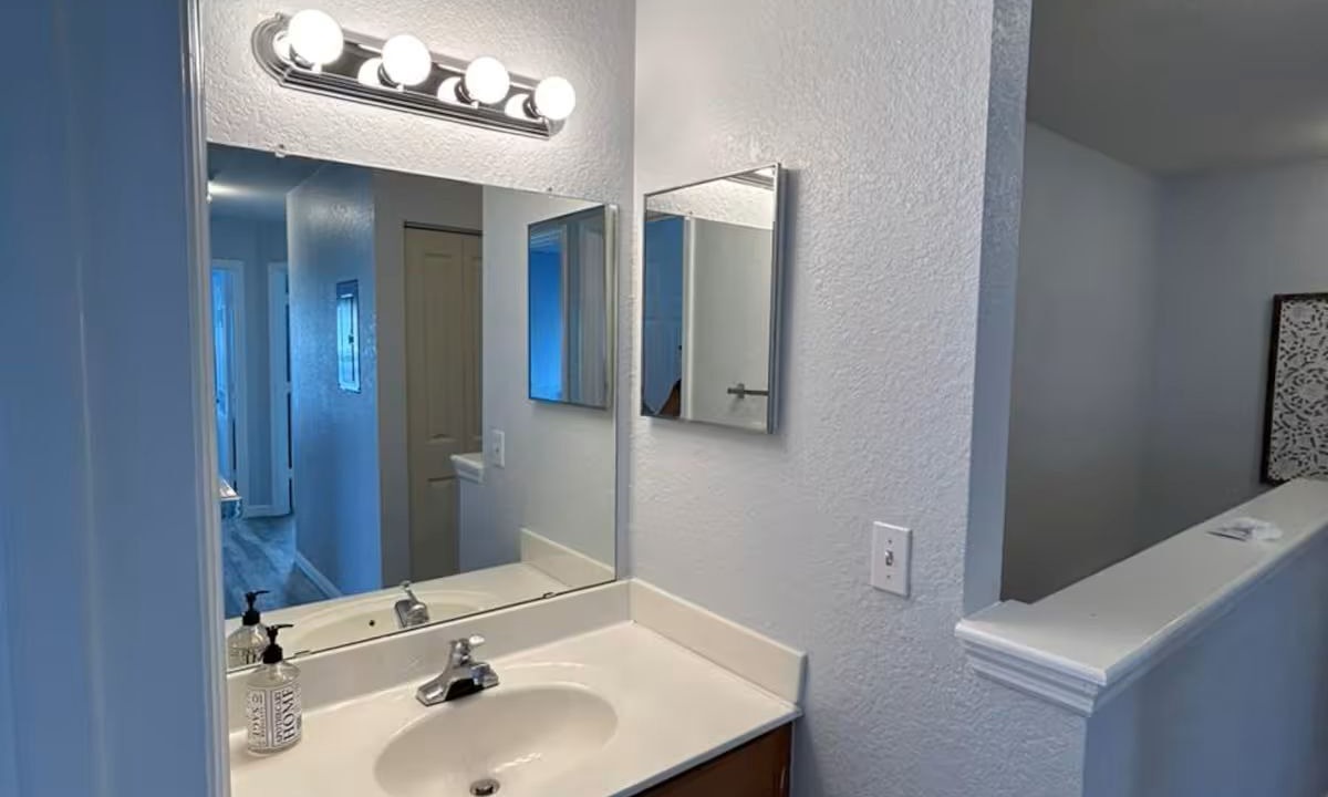 Photo of Bathroom in Venetian Bay Villages