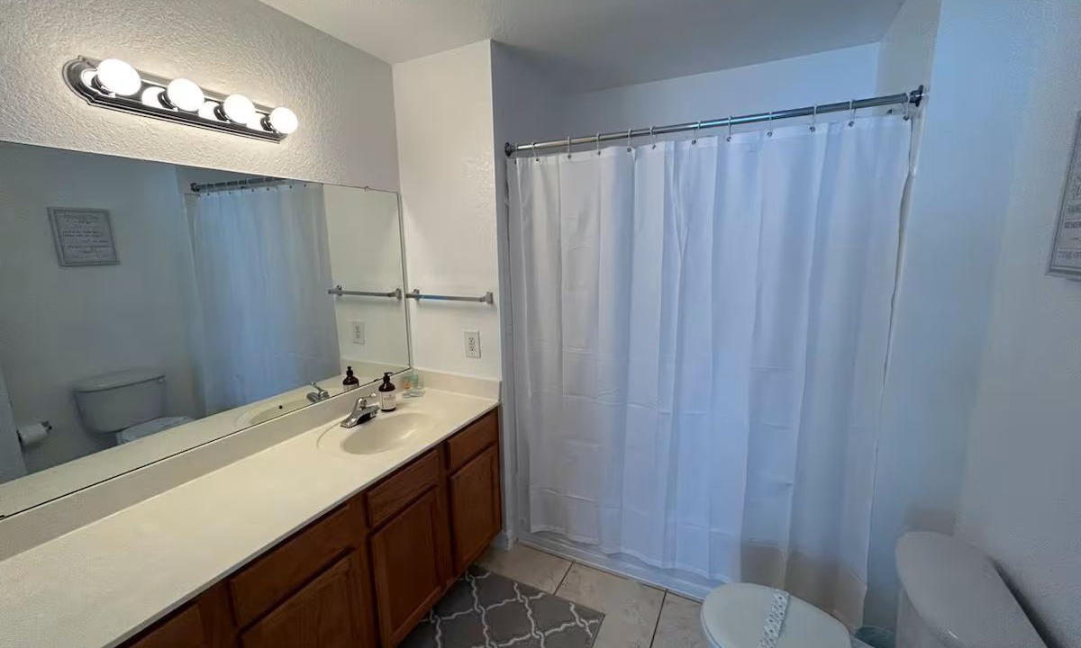 Photo of Bathroom in Venetian Bay Villages