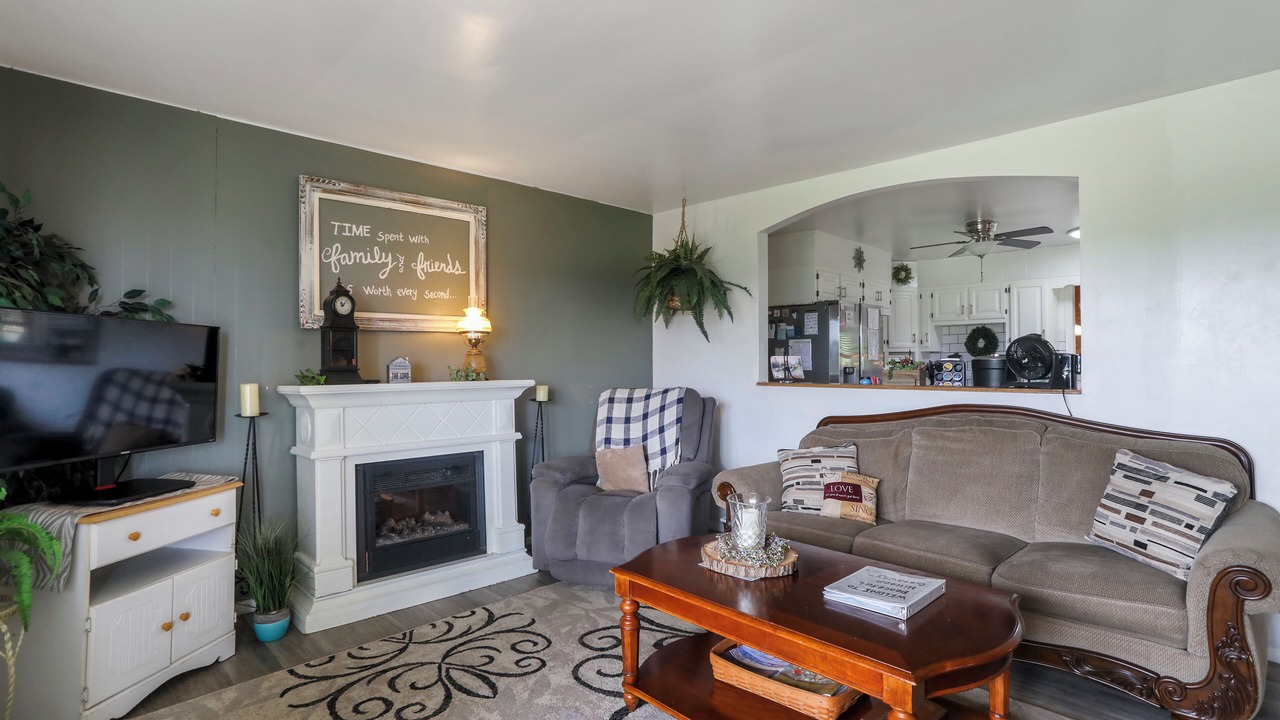 Photo of Livingroom in Loysville
