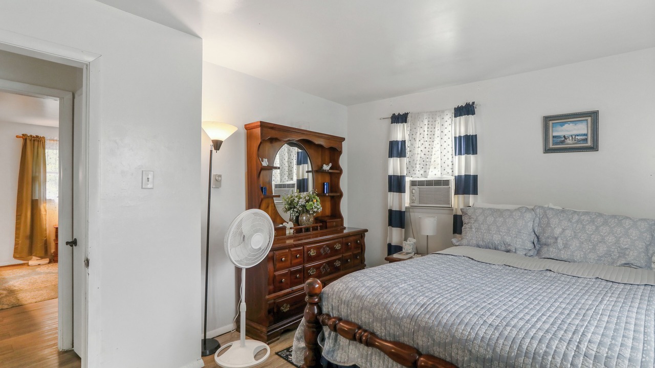 Photo of Bedroom in Loysville
