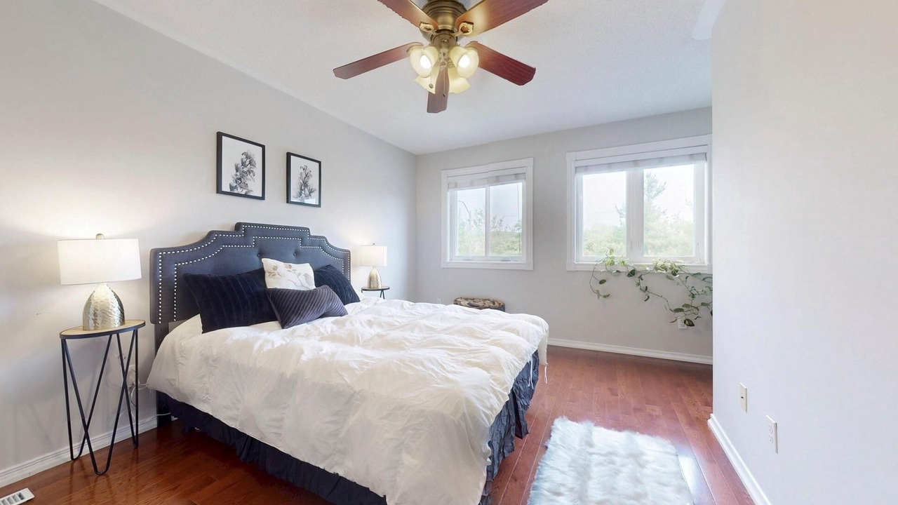 Photo of Bedroom in Richmond Hill