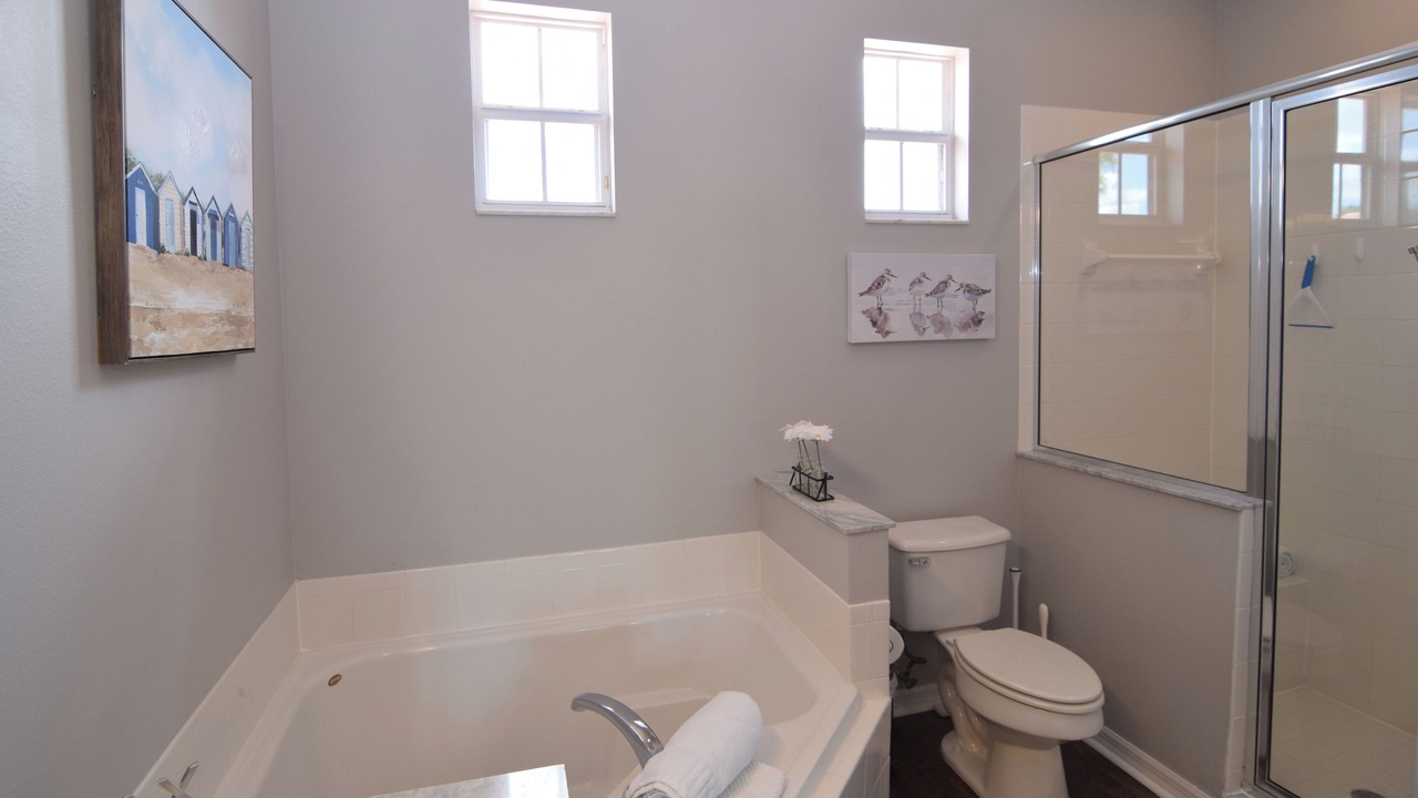 Photo of Bathroom in Lake Davenport Estates