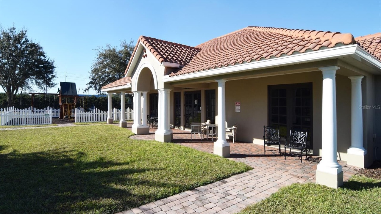 Photo of Outdoor in Lake Davenport Estates