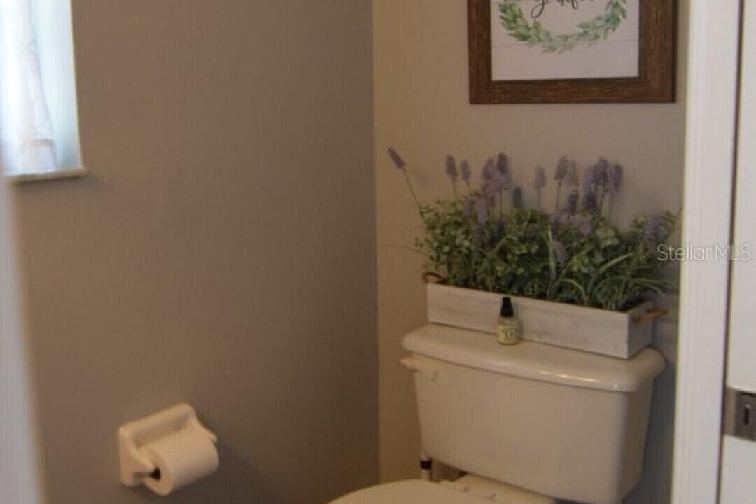 Photo of Bathroom in Lake Davenport Estates