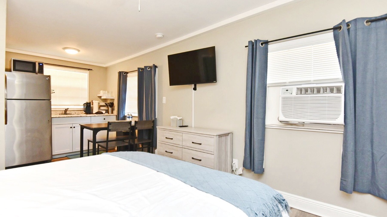 Photo of Bedroom in Winter Garden