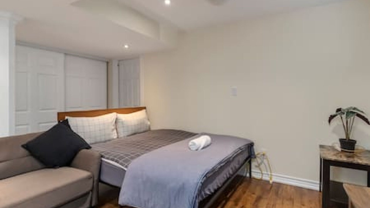Photo of Bedroom in Central Erin Mills