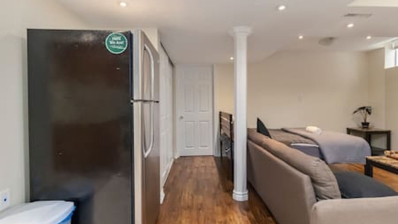 Photo of Bedroom in Central Erin Mills