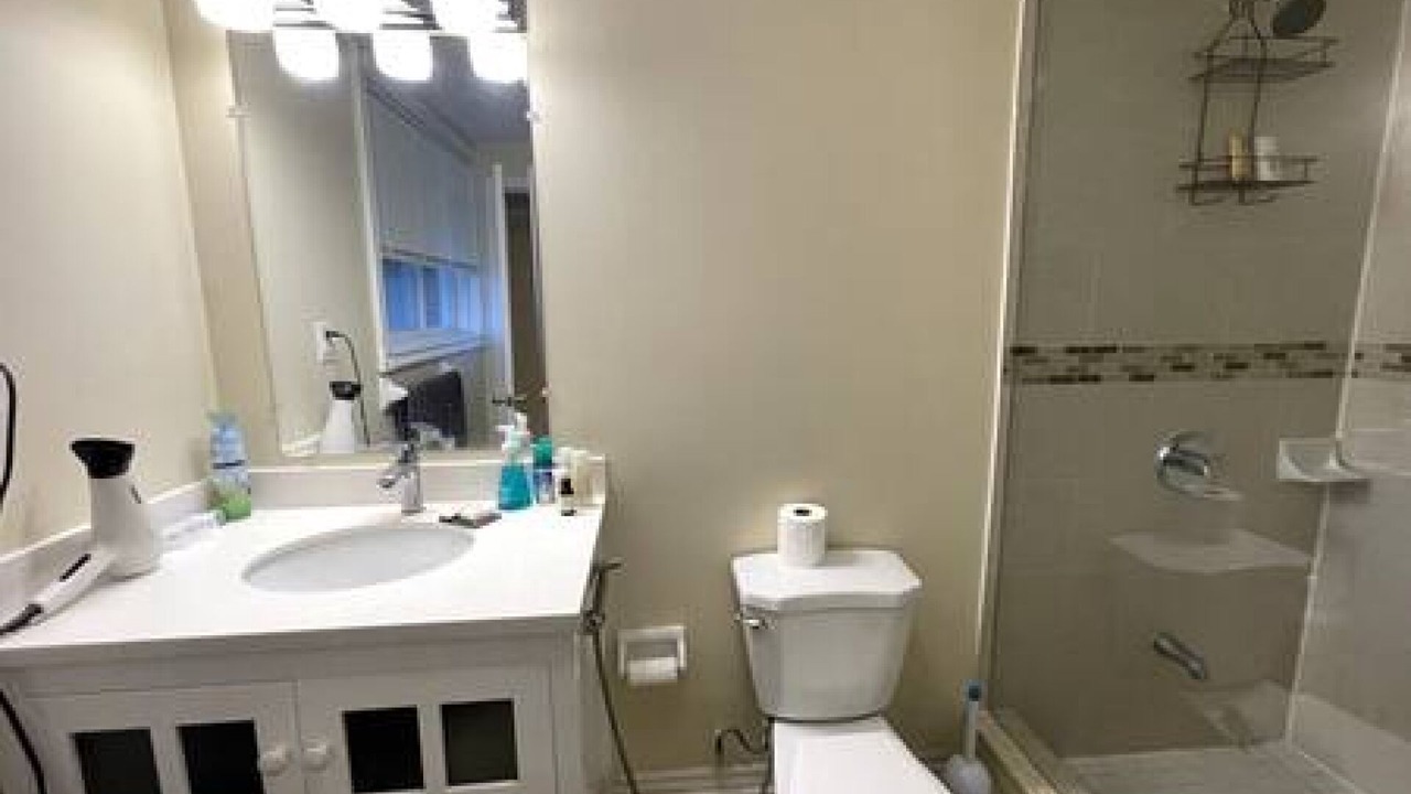 Photo of Bathroom in Central Erin Mills