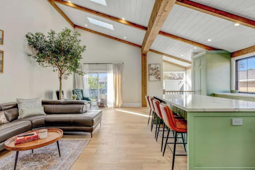 Photo of Livingroom in Rathwood