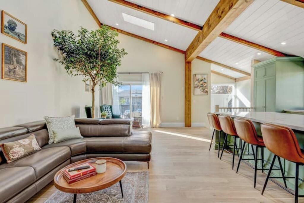 Photo of Livingroom in Rathwood