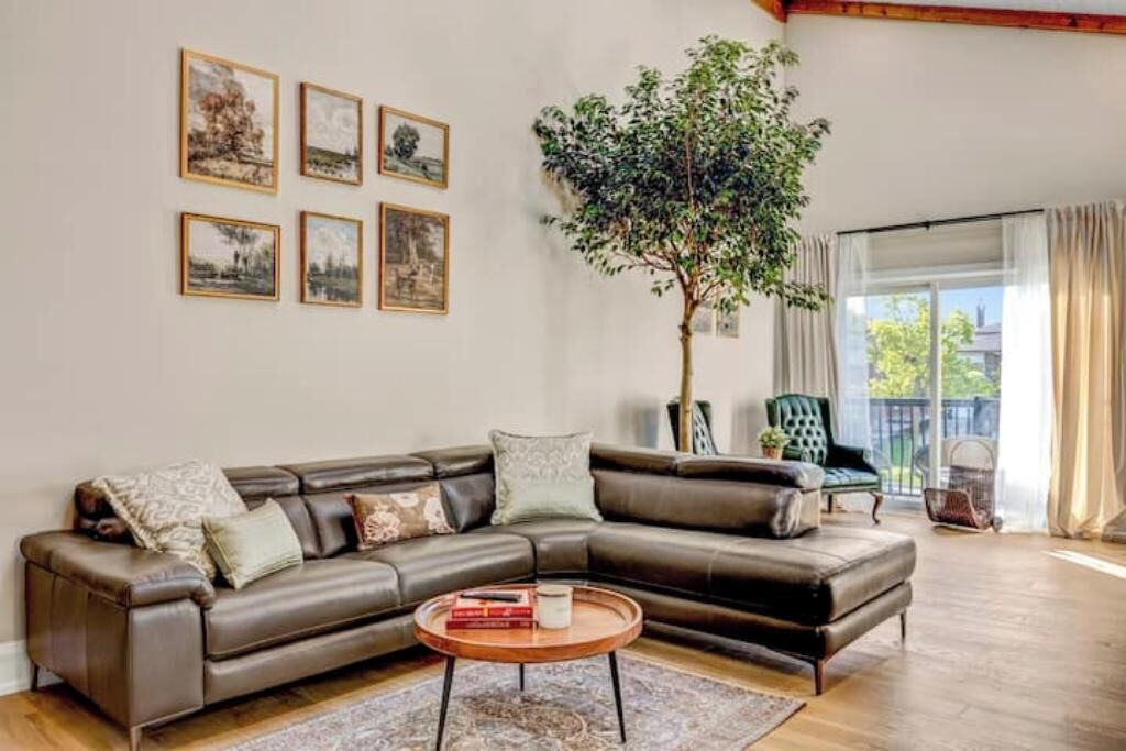 Photo of Livingroom in Rathwood