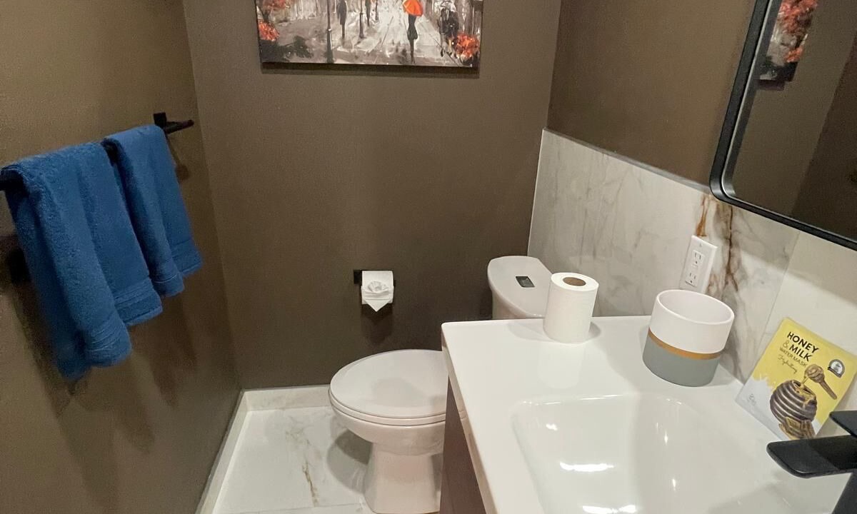Photo of Bathroom in Parkdale