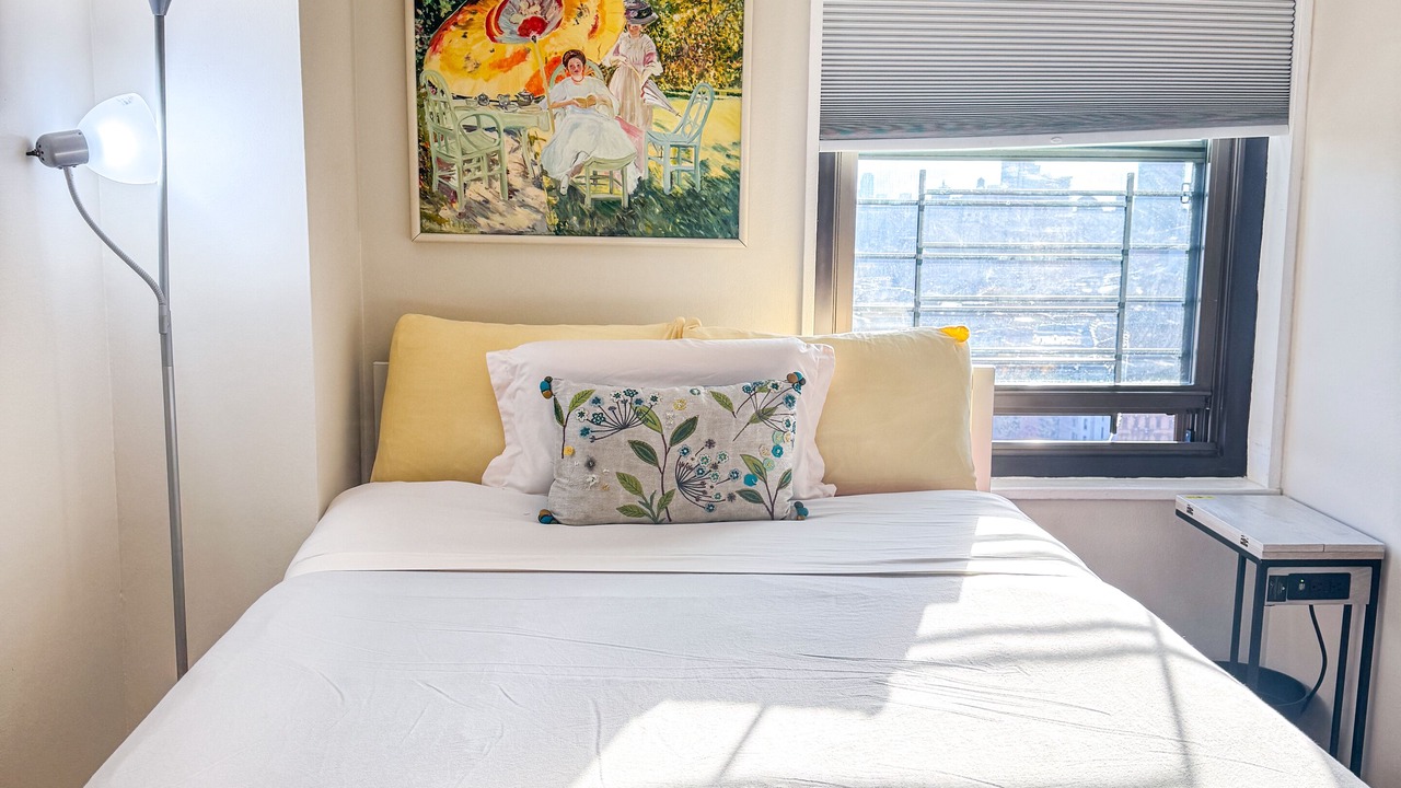 Photo of Bedroom in Manhattan Valley
