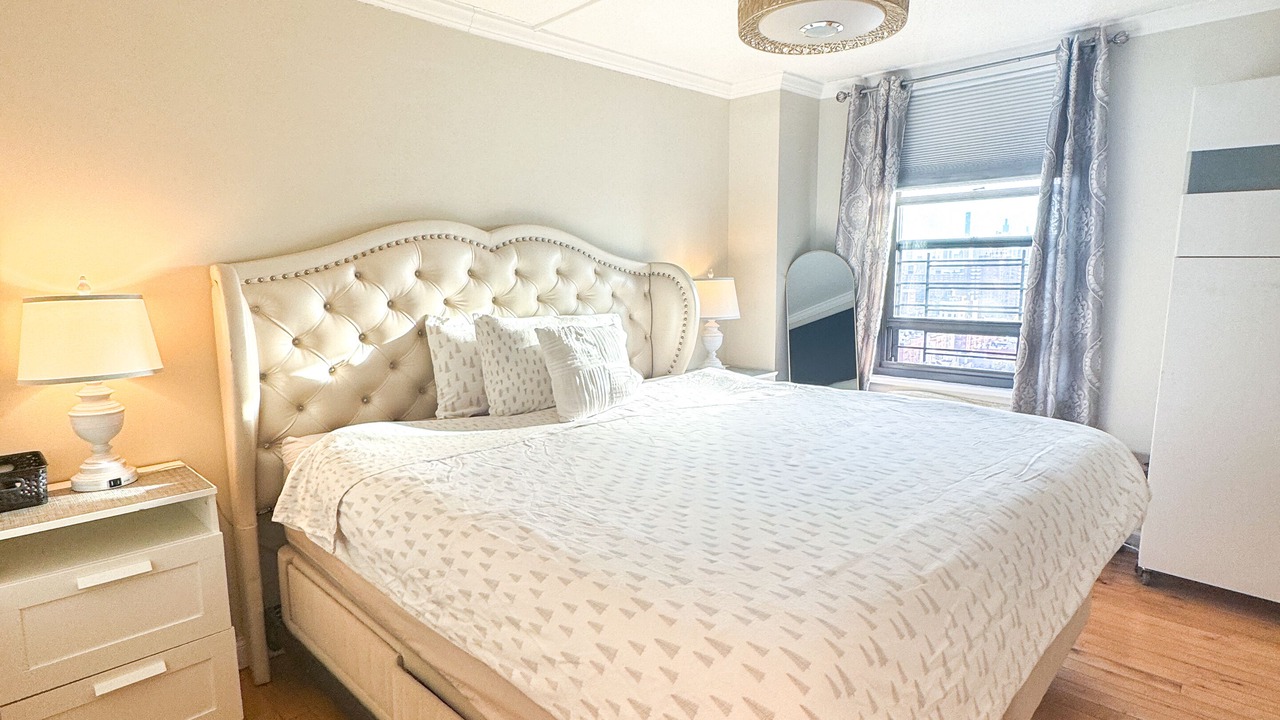 Photo of Bedroom in Manhattan Valley