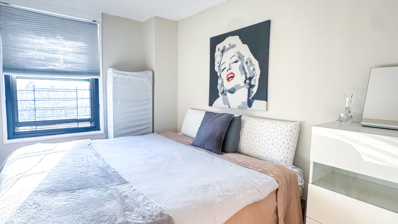 Photo of Bedroom in Manhattan Valley