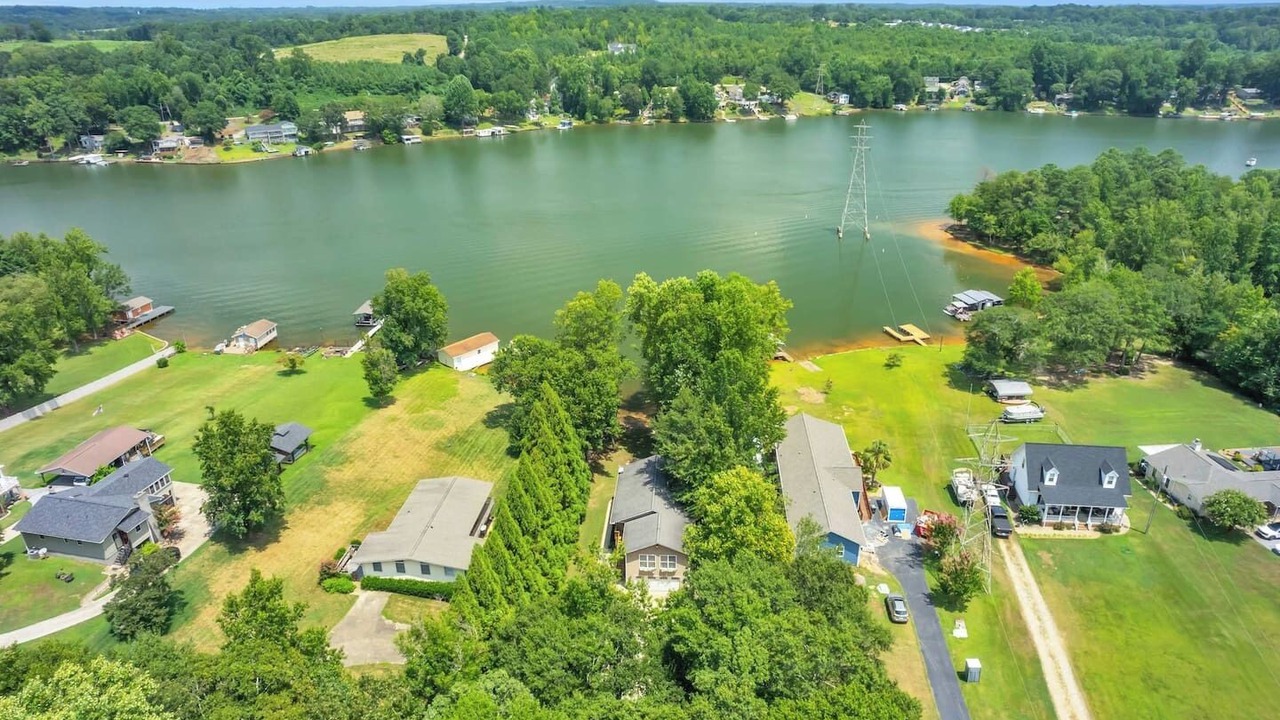 Photo of Outdoor in Lyman