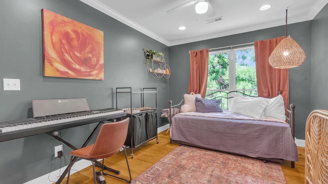 Photo of Bedroom in Lyman