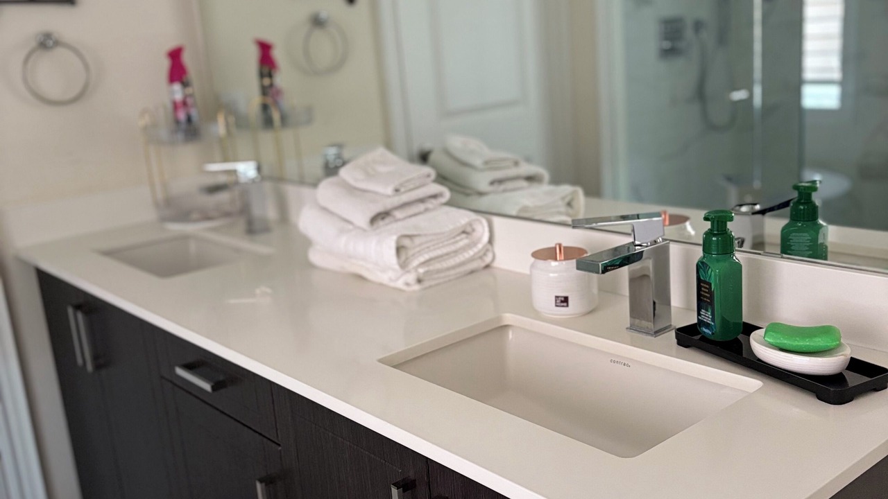 Photo of Bathroom in East Gwillimbury