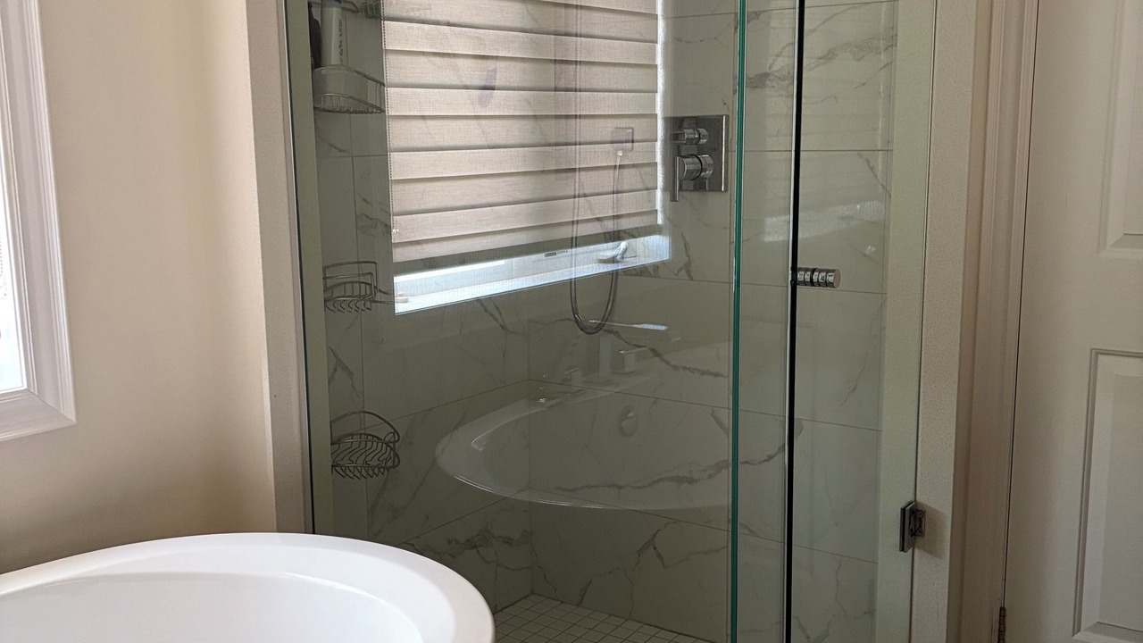 Photo of Bathroom in East Gwillimbury
