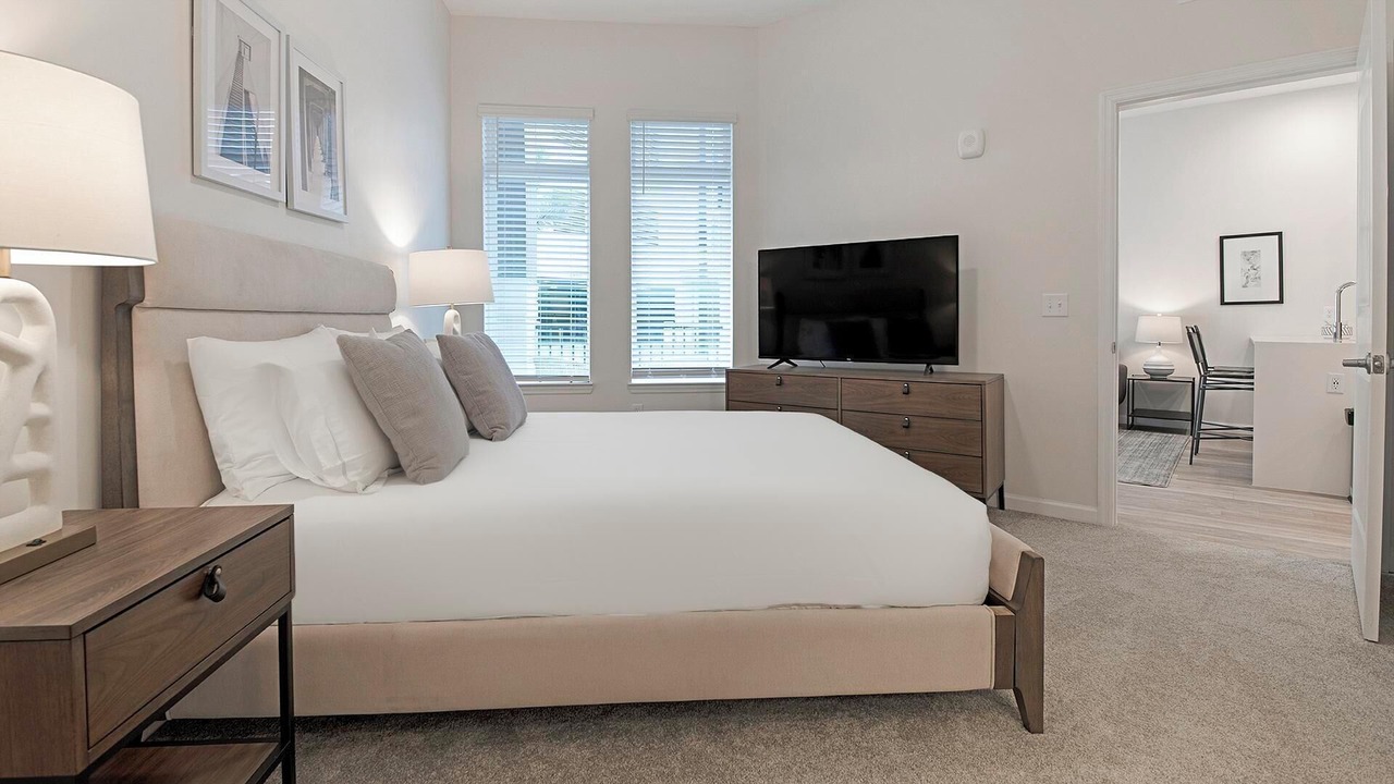 Photo of Bedroom in Florida Center