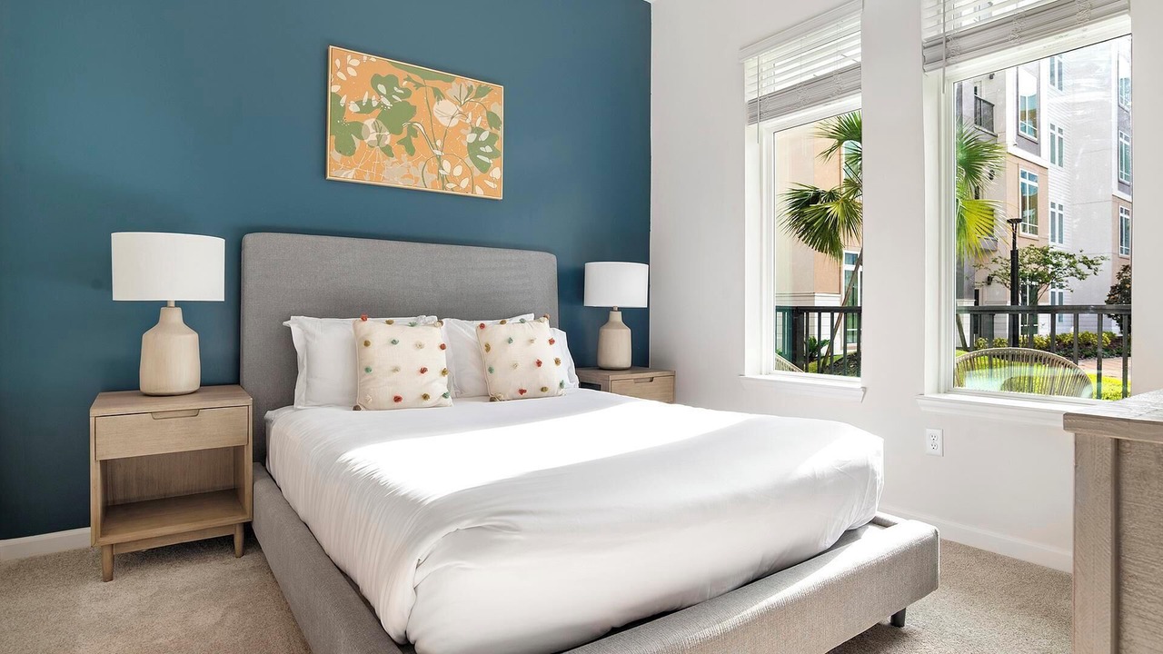 Photo of Bedroom in Florida Center