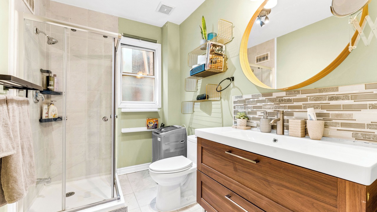 Photo of Bathroom in Parkdale