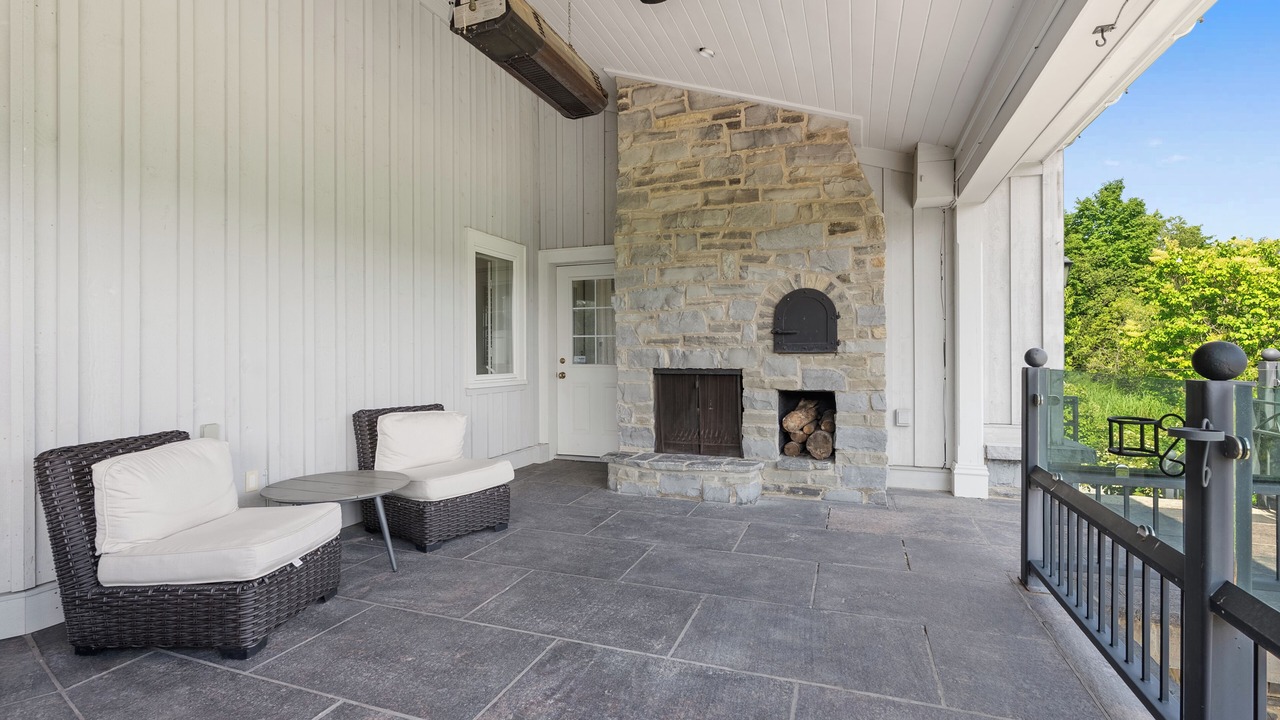 Photo of Patio Balcony in Mono