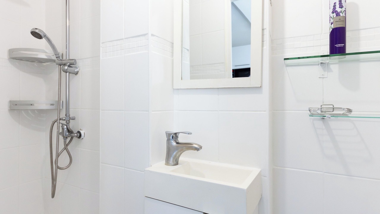 Photo of Bathroom in Villejuif