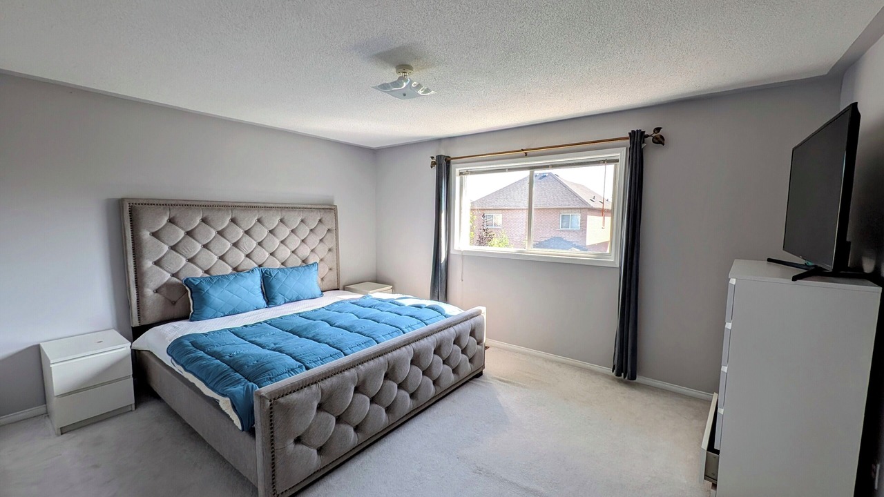 Photo of Bedroom in Churchill Meadows