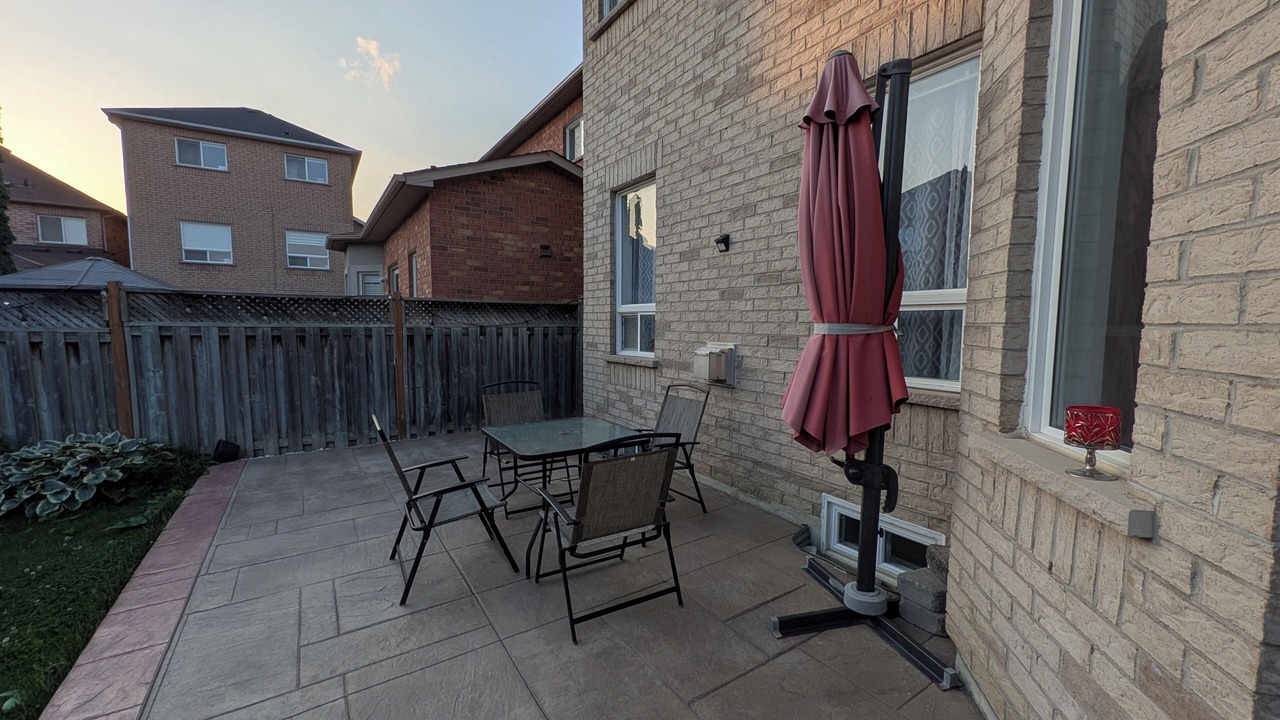 Photo of Outdoor in Churchill Meadows