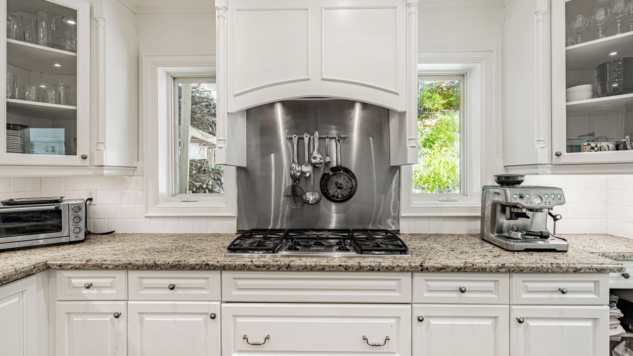 Photo of Kitchen in York Mills
