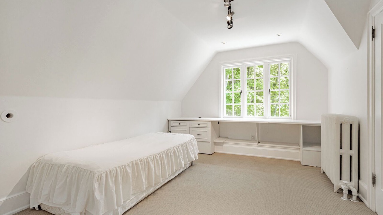 Photo of Bedroom in York Mills