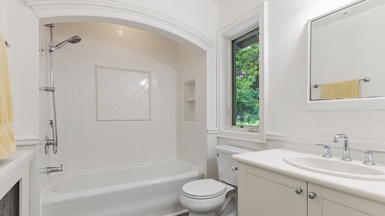 Photo of Bathroom in York Mills