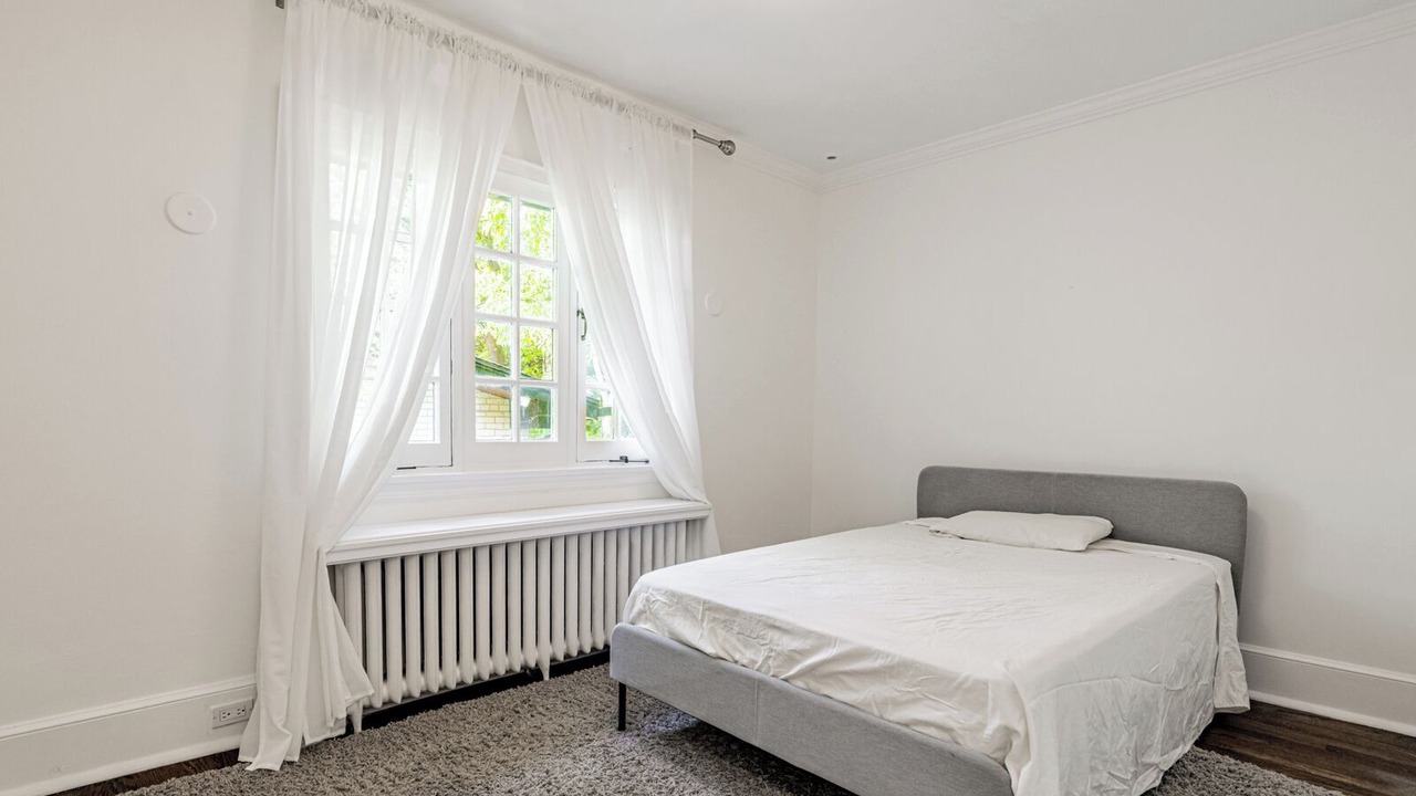 Photo of Bedroom in York Mills